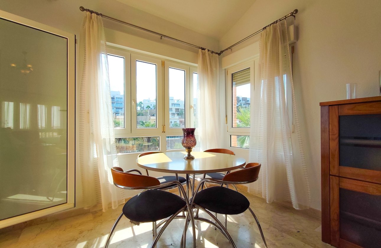 Resale - Villa - Orihuela Costa - Villamartin