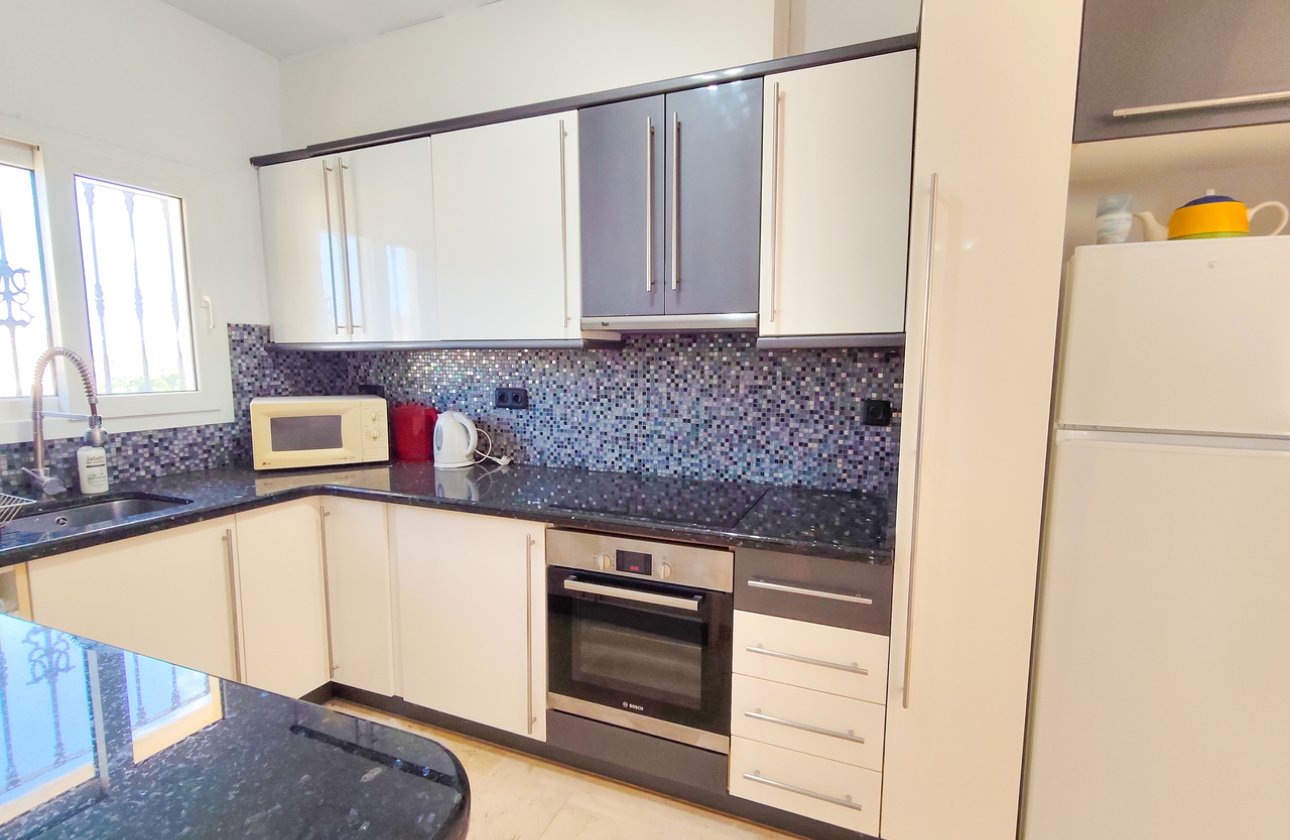 Resale - Villa - Orihuela Costa - Villamartin