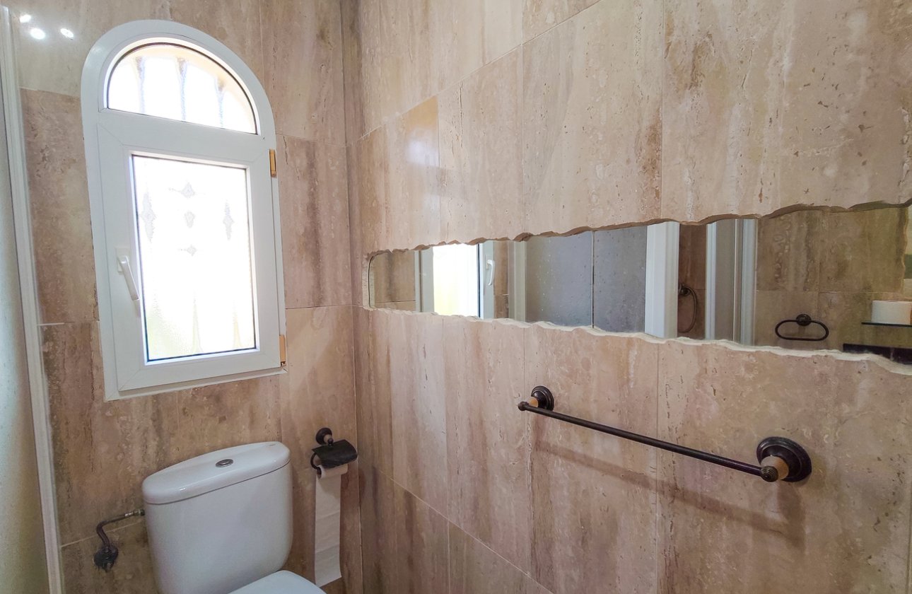 Resale - Villa - Orihuela Costa - Villamartin