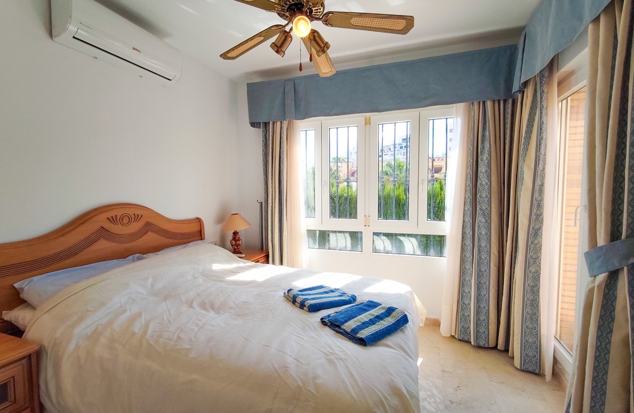 Resale - Villa - Orihuela Costa - Villamartin