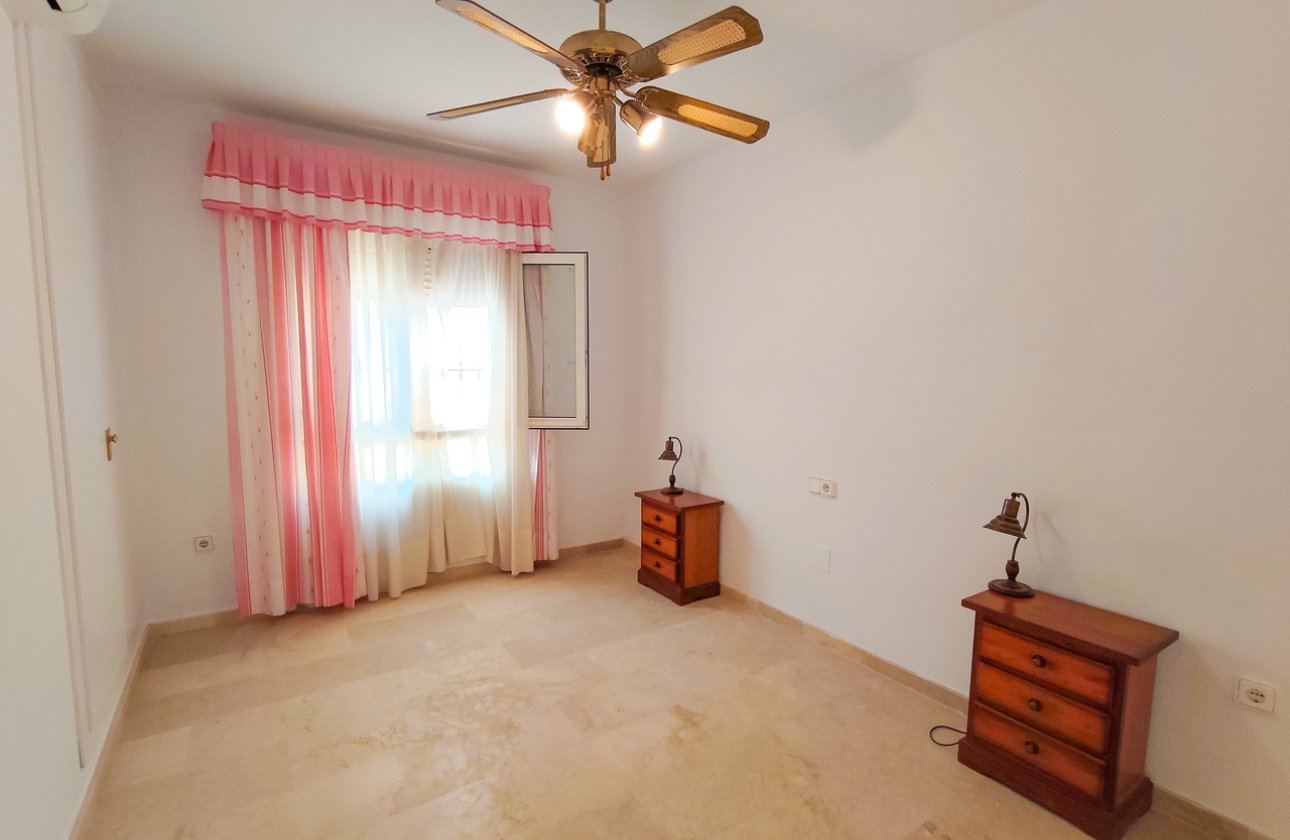 Resale - Villa - Orihuela Costa - Villamartin