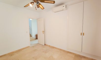 Resale - Villa - Orihuela Costa - Villamartin