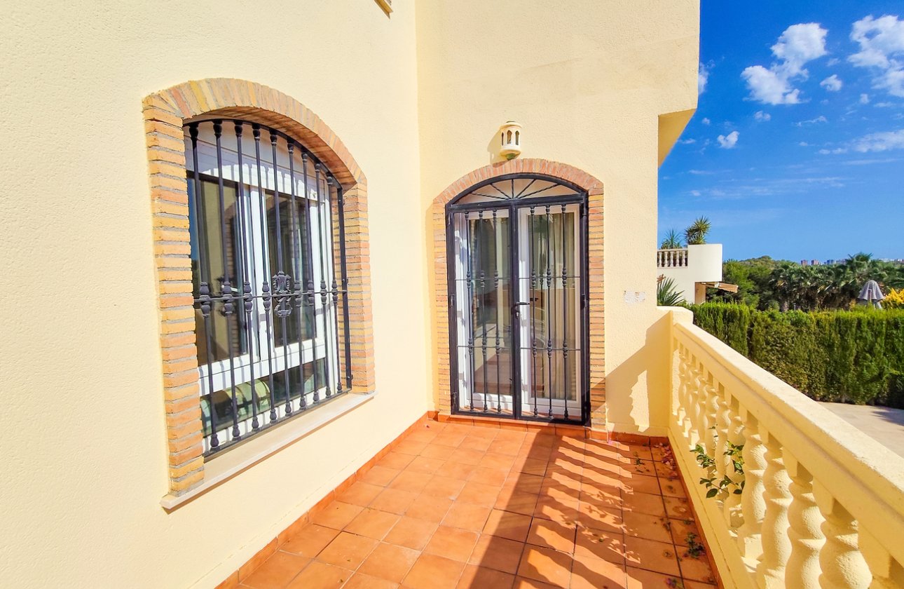 Resale - Villa - Orihuela Costa - Villamartin