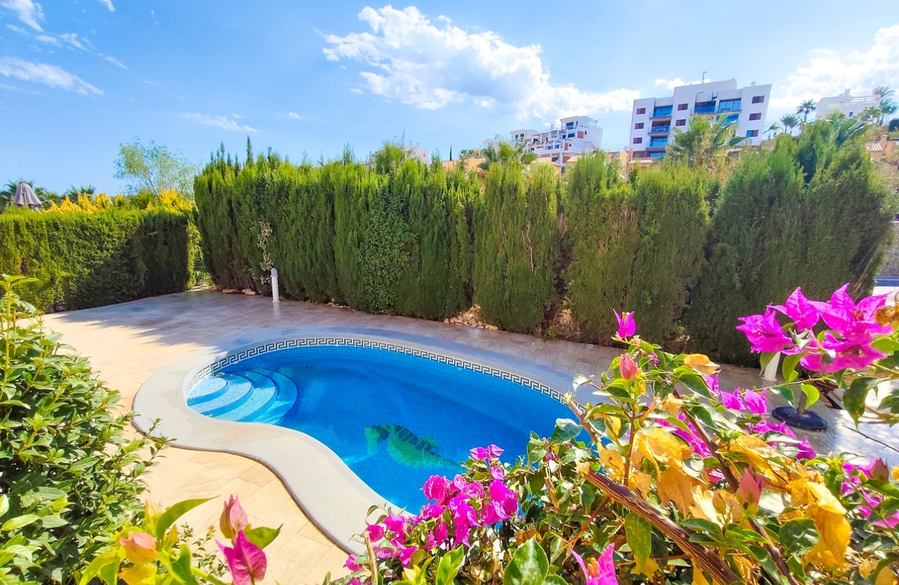 Resale - Villa - Orihuela Costa - Villamartin