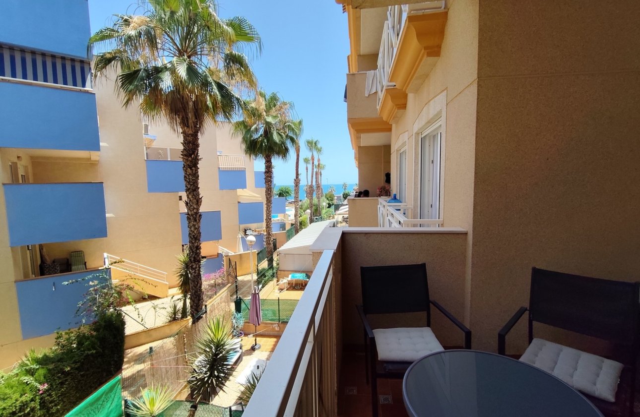 Resale - Apartment / flat - Cabo Roig