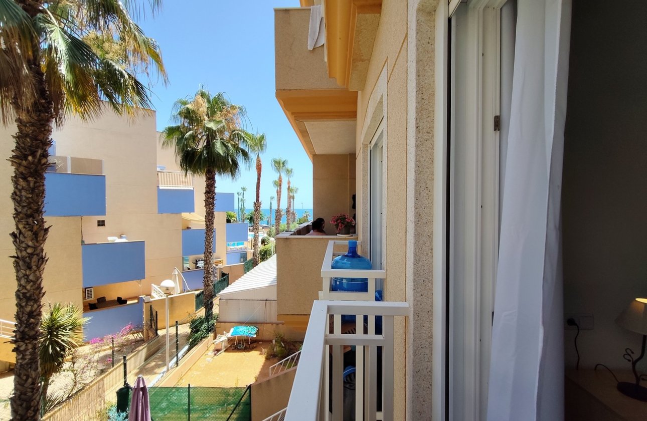 Resale - Apartment / flat - Cabo Roig