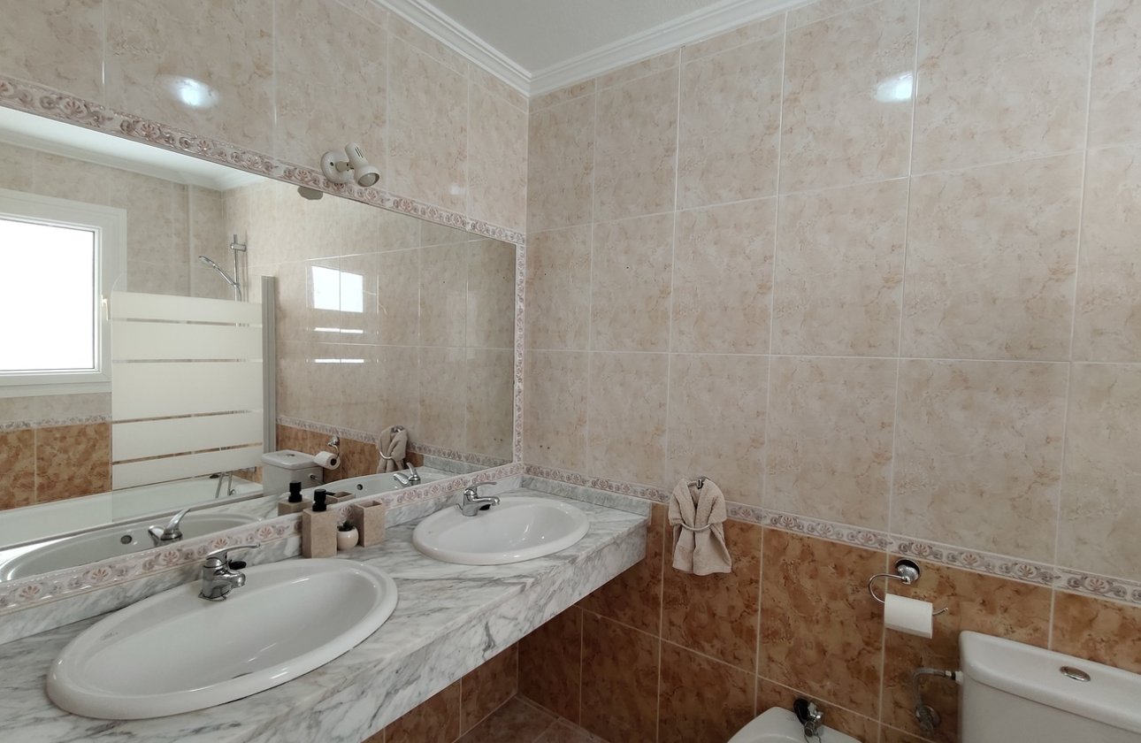 Resale - Apartment / flat - Cabo Roig