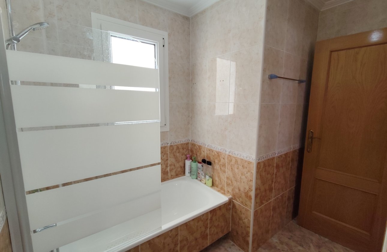 Resale - Apartment / flat - Cabo Roig