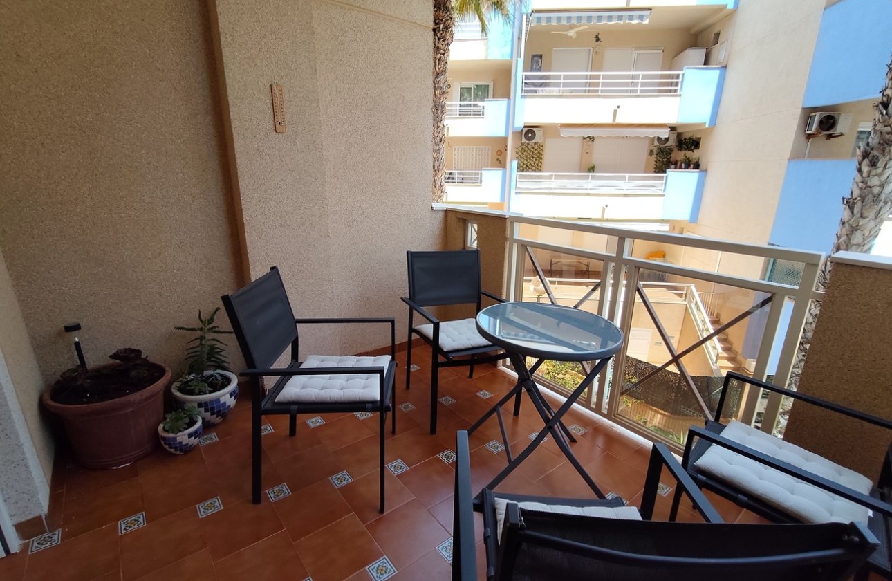 Resale - Apartment / flat - Cabo Roig