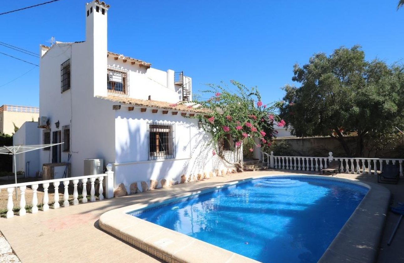 Resale - Villa - Orihuela Costa - Cabo Roig