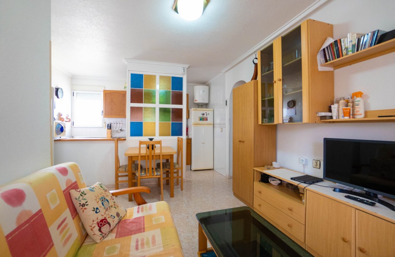 Resale - Apartment / flat - Torrevieja - Los Balcones