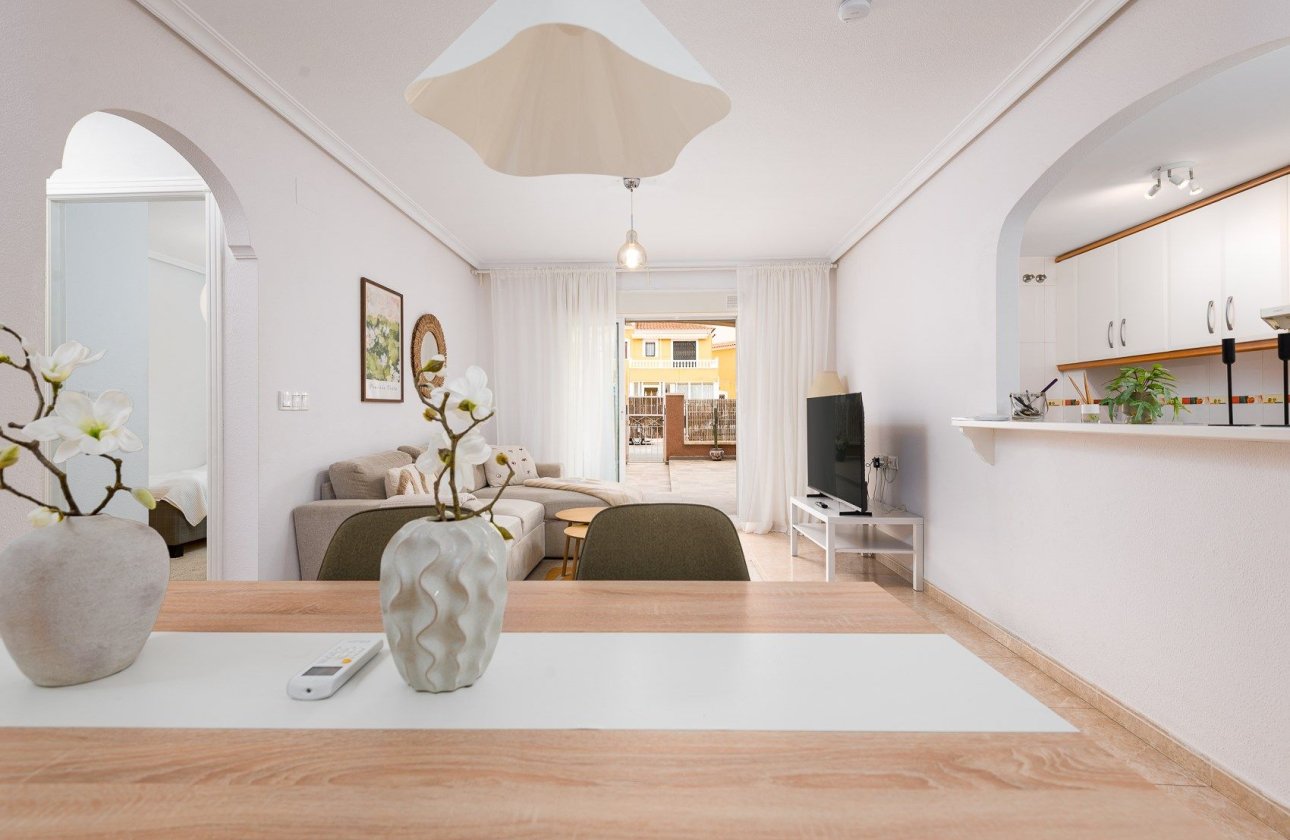 Resale - Apartment / flat - Orihuela Costa - Playa Flamenca
