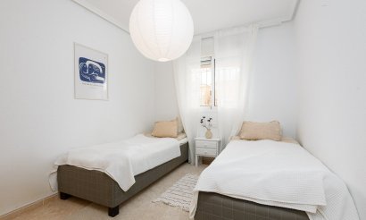 Resale - Apartment / flat - Orihuela Costa - Playa Flamenca
