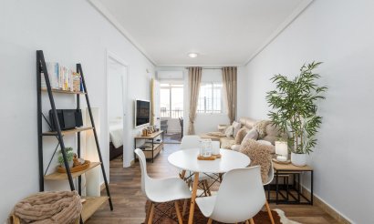 Revente - Appartement - Punta Prima