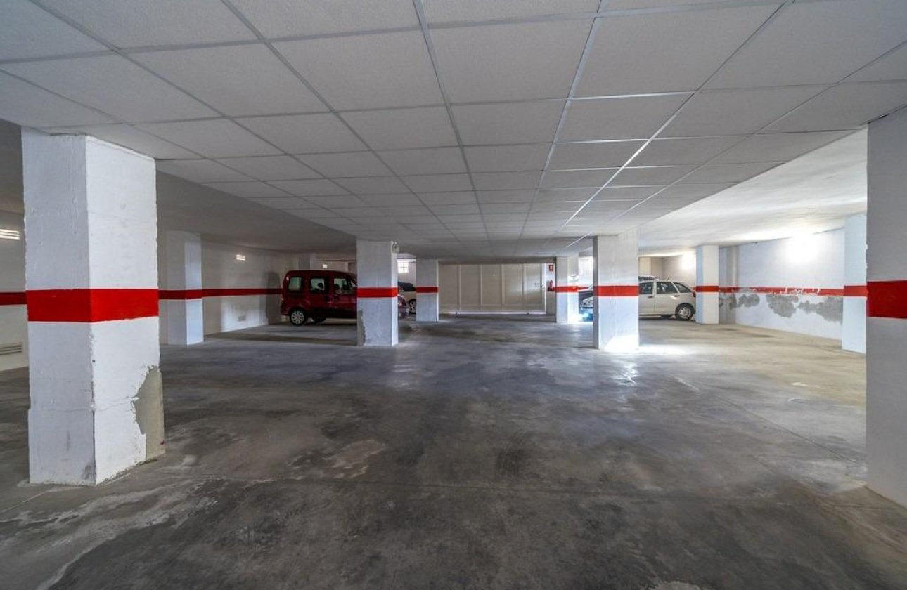 Resale - Apartment / flat - Torrevieja - Punta prima