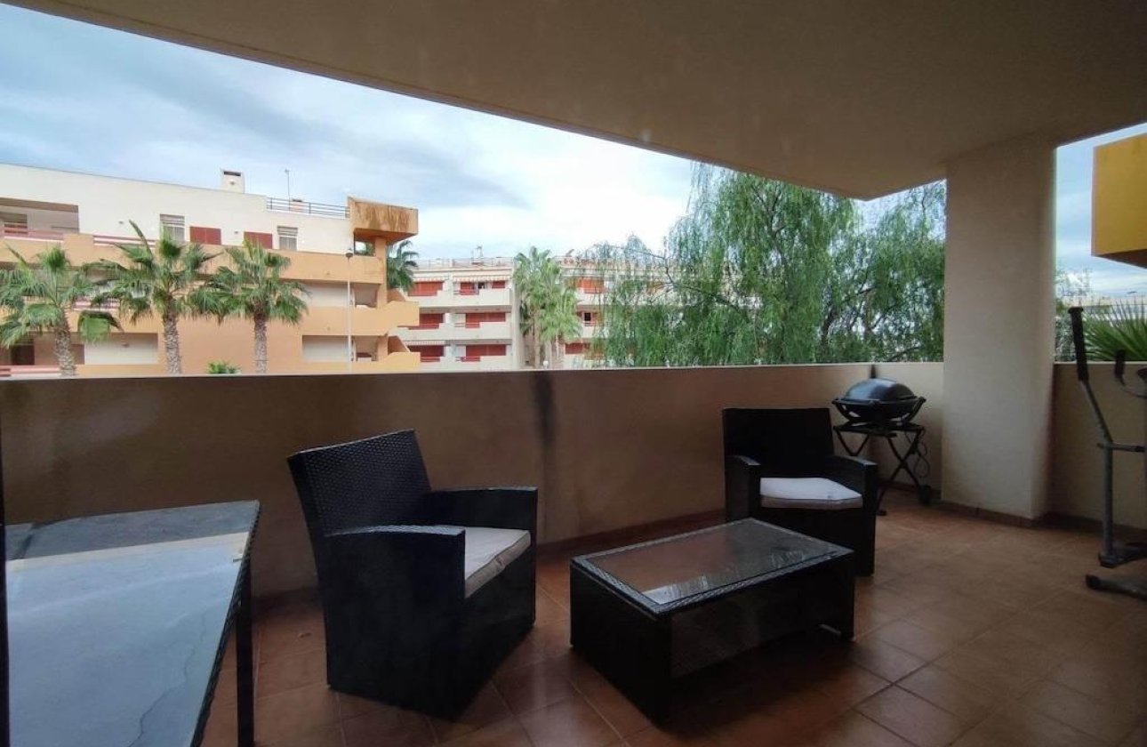 Resale - Apartment / flat - Orihuela Costa - Punta Prima