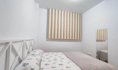 Resale - Apartment / flat - Orihuela Costa - Punta Prima