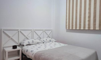 Resale - Apartment / flat - Orihuela Costa - Punta Prima