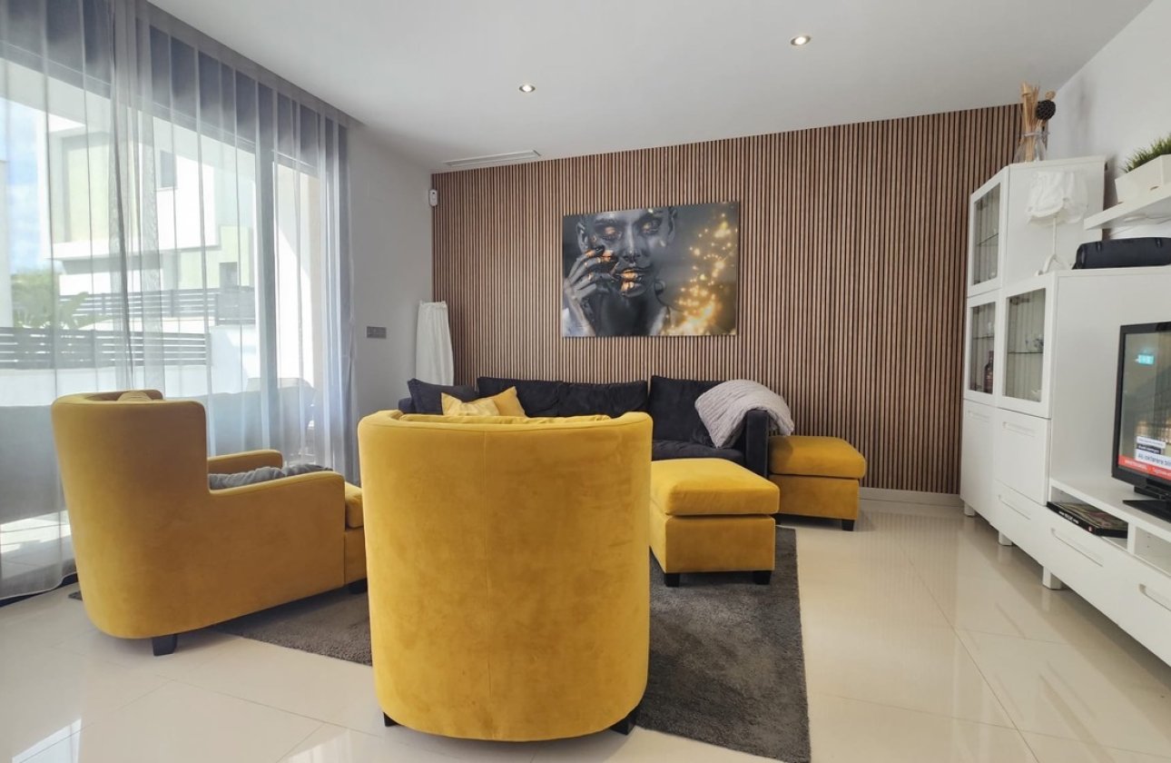Revente - Villa - Orihuela Costa - Villamartin