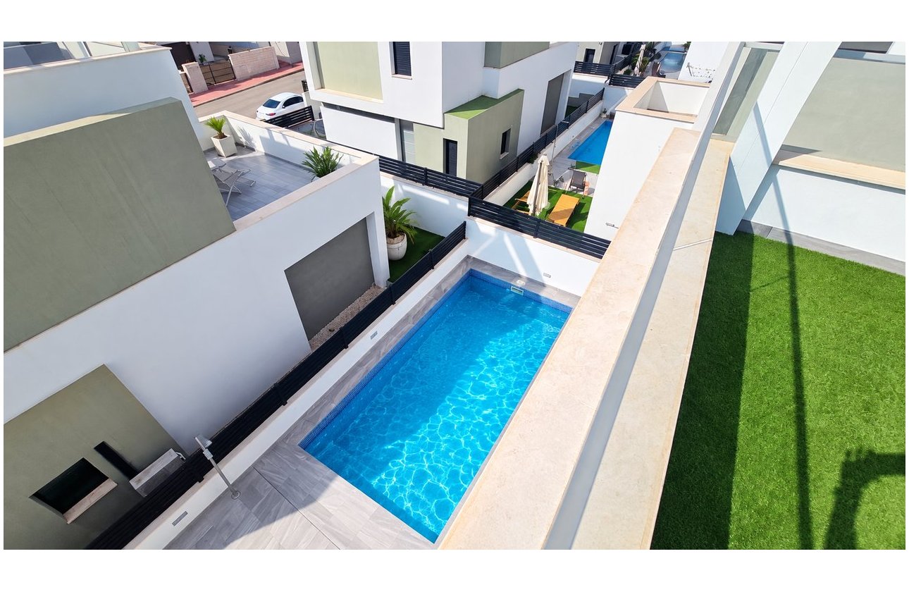 Revente - Villa - Orihuela Costa - Villamartin