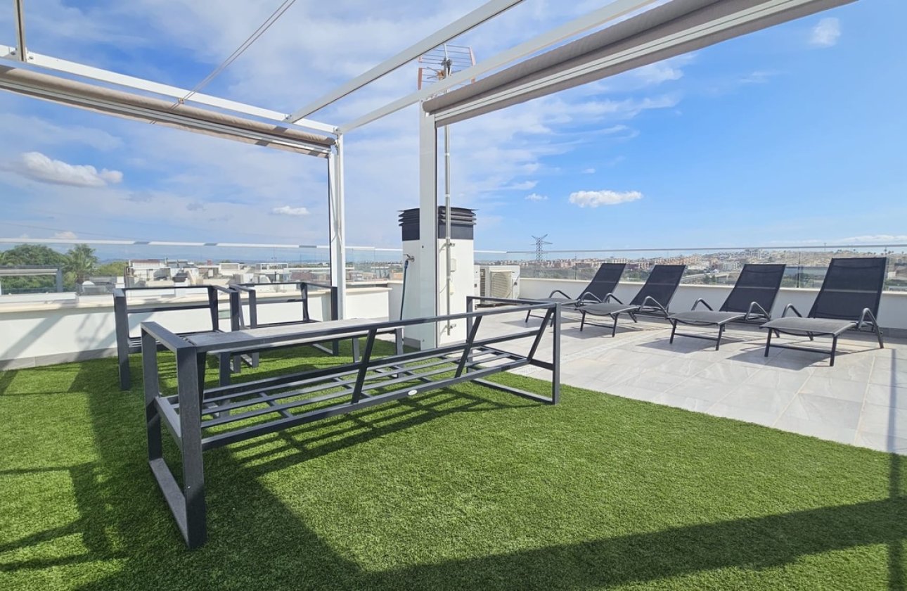 Revente - Villa - Orihuela Costa - Villamartin