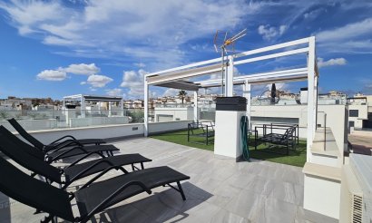 Revente - Villa - Orihuela Costa - Villamartin