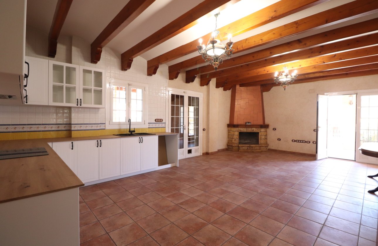 Resale - Villa - Formentera del Segura - Formentera - Village