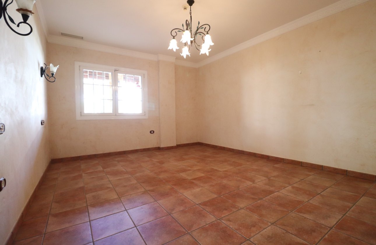 Resale - Villa - Formentera del Segura - Formentera - Village