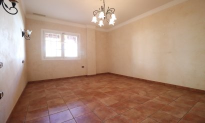 Resale - Villa - Formentera del Segura - Formentera - Village
