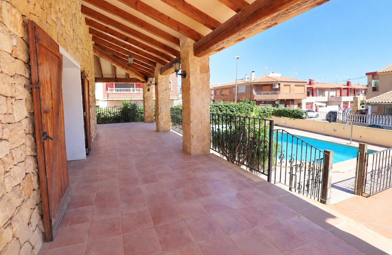 Resale - Villa - Formentera del Segura - Formentera - Village