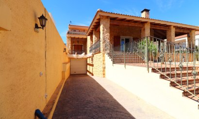 Resale - Villa - Formentera del Segura - Formentera - Village