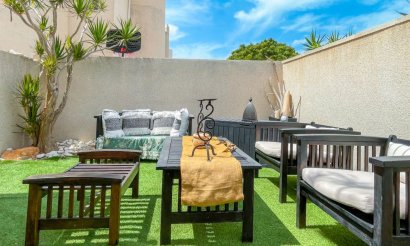 Resale - Townhouse - Torrevieja - La Siesta - El Salado -  Torreta