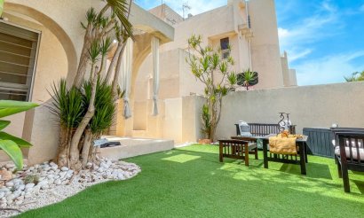 Resale - Townhouse - Torrevieja - La Siesta - El Salado -  Torreta