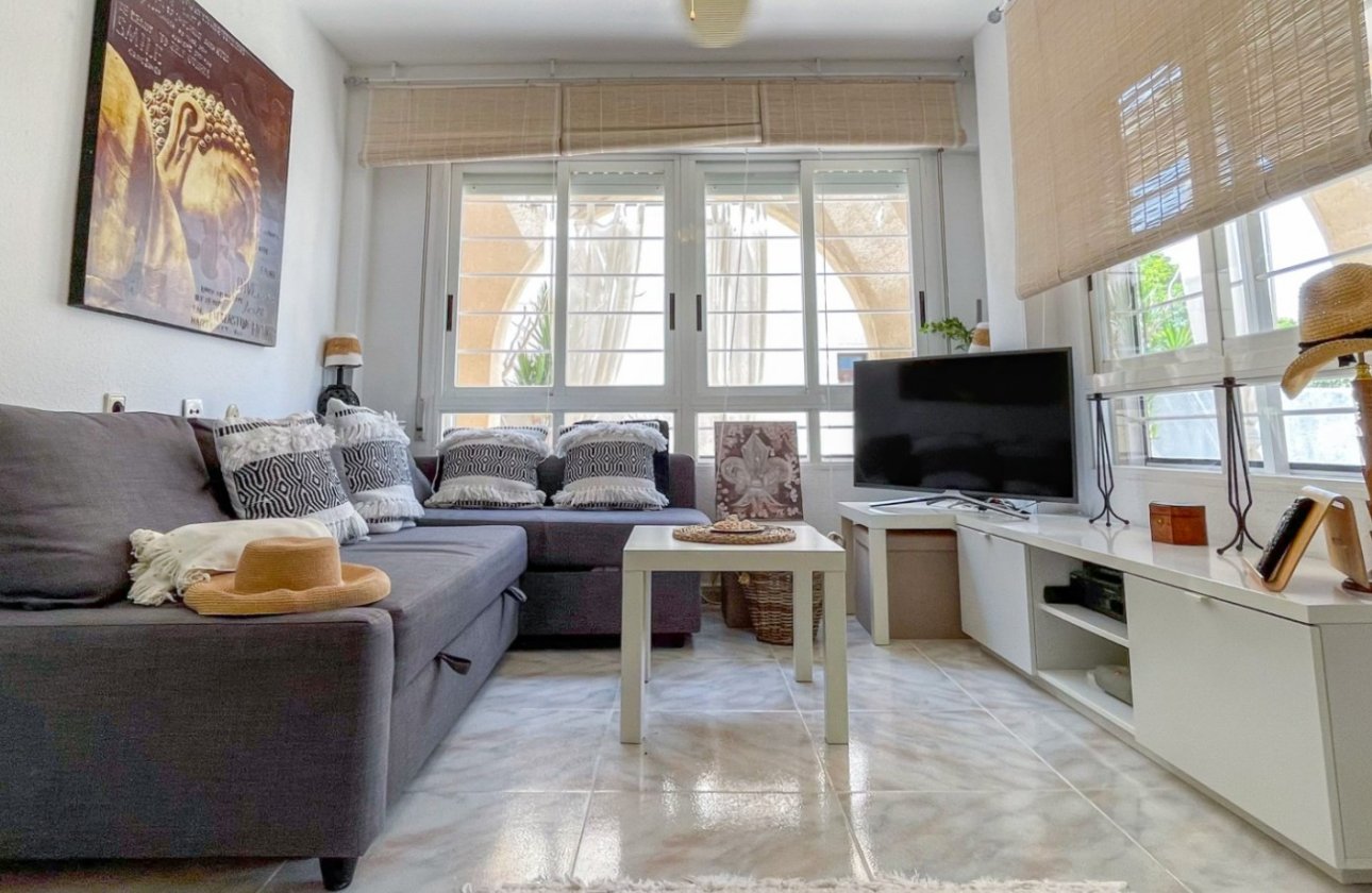 Resale - Townhouse - Torrevieja - La Siesta - El Salado -  Torreta