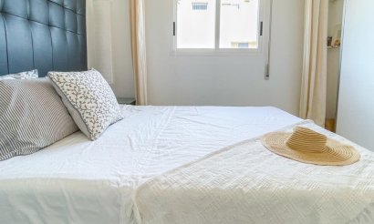 Resale - Townhouse - Torrevieja - La Siesta - El Salado -  Torreta