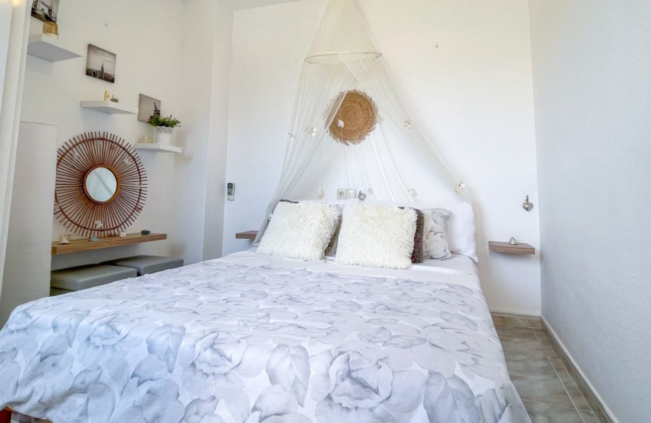 Resale - Townhouse - Torrevieja - La Siesta - El Salado -  Torreta