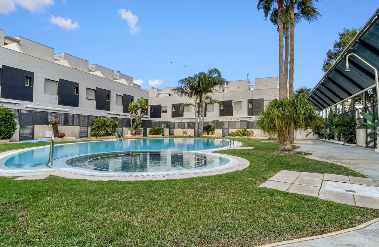 Resale - Townhouse - Pilar de la Horadada - El Mojón