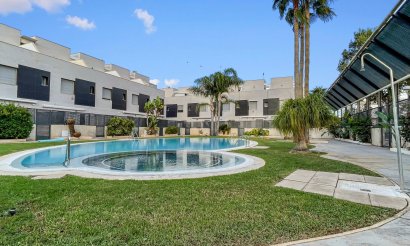 Resale - Townhouse - Pilar de la Horadada - El Mojón