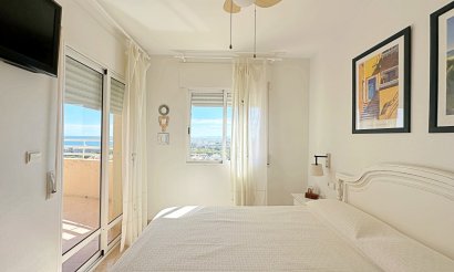Resale - Apartment / flat - Orihuela Costa - Campoamor