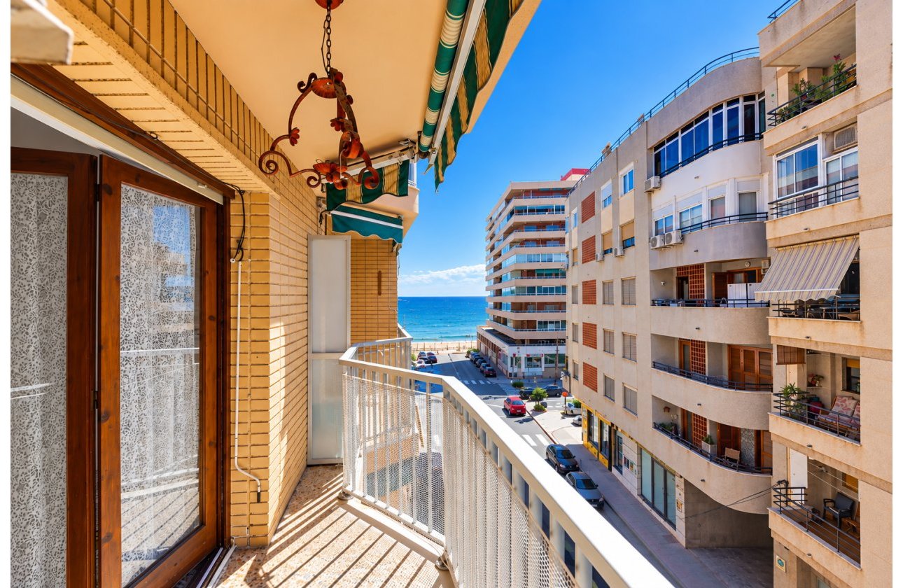 Reventa - Apartamento / piso - Torrevieja - Playa del Acequión