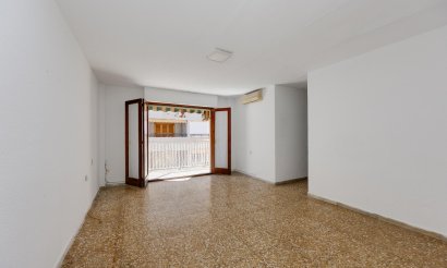 Reventa - Apartamento / piso - Torrevieja - Playa del Acequión