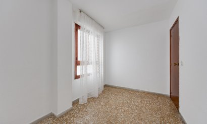 Reventa - Apartamento / piso - Torrevieja - Playa del Acequión
