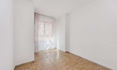 Reventa - Apartamento / piso - Torrevieja - Playa del Acequión
