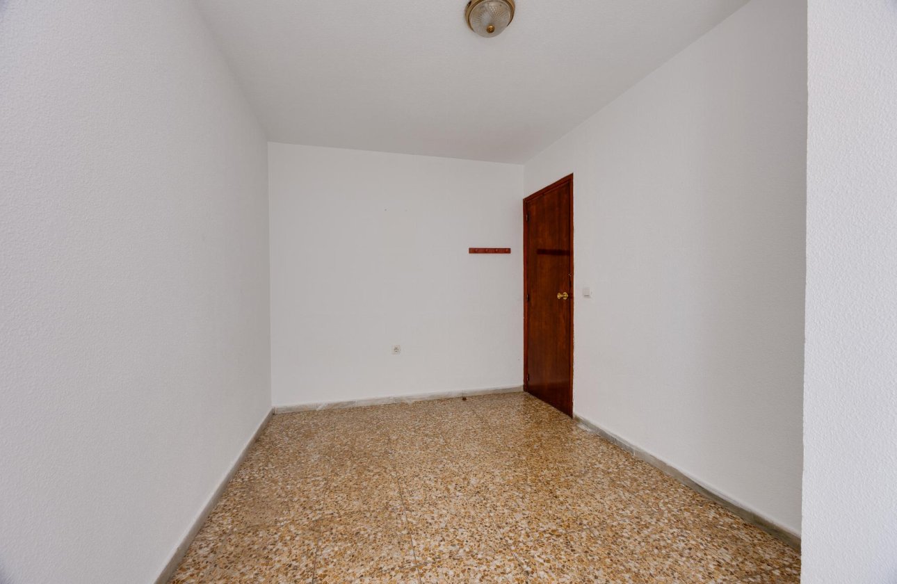 Reventa - Apartamento / piso - Torrevieja - Playa del Acequión