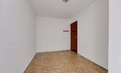 Reventa - Apartamento / piso - Torrevieja - Playa del Acequión