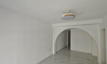 Revente - Appartement - Torrevieja - Acequion