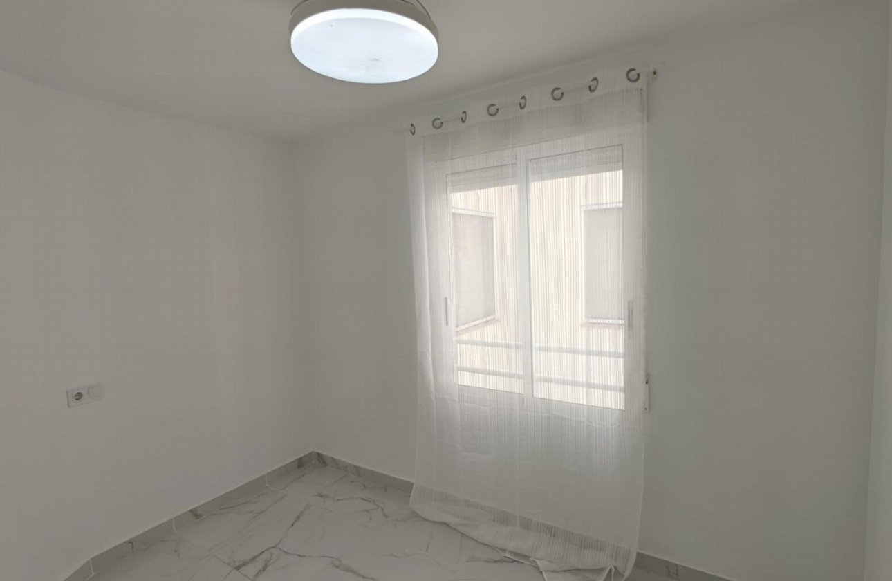 Revente - Appartement - Torrevieja - Acequion