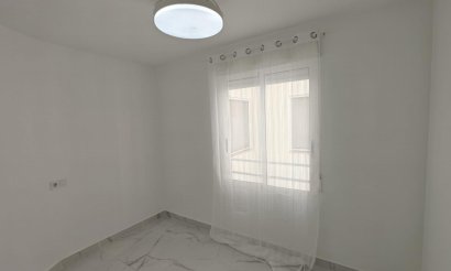 Revente - Appartement - Torrevieja - Acequion