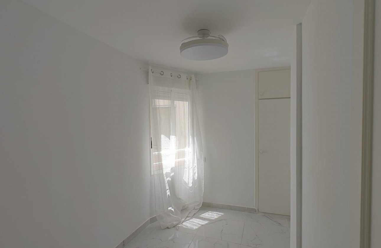 Revente - Appartement - Torrevieja - Acequion