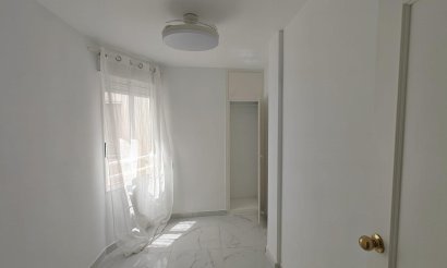 Revente - Appartement - Torrevieja - Acequion